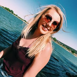 Meet your Posher, Clara